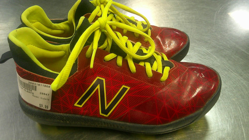 Vist Large View of Product Image Which is Used New Balance CLEATS BB/SB Cleats Red Junior 03