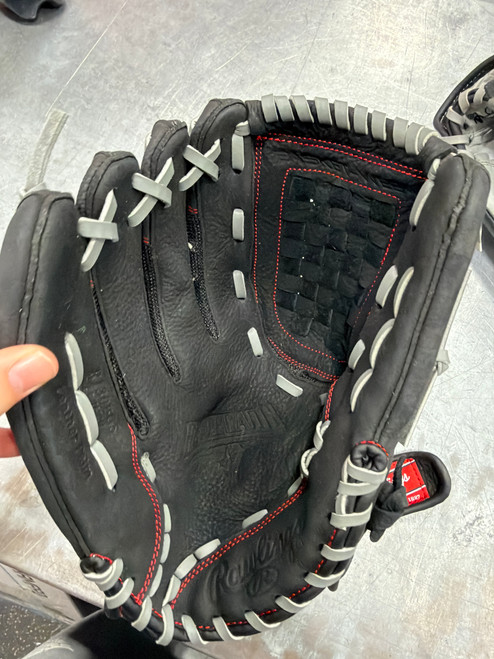 Vist Large View of Product Image Which is Used Rawlings RENEGADE BB/SB Glove LH Throw Black 13"