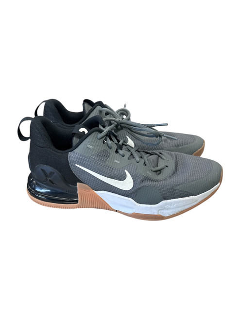 Vist Large View of Product Image Which is Basketball shoes