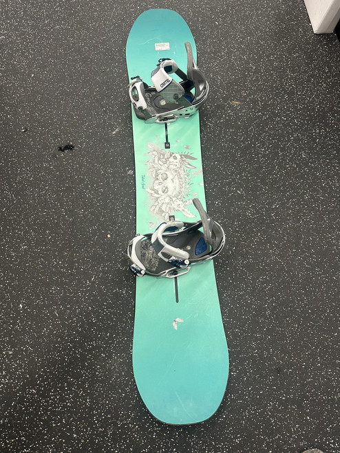 Vist Large View of Product Image Which is Used Burton TALENT SCOUT Womens Board/Bindings Teal 149 cm