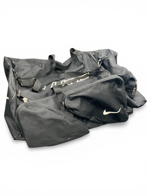 Vist Large View of Product Image Which is Used Nike Sr Hockey Carry Black
