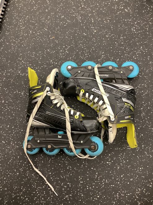 Vist Large View of Product Image Which is Used Bauer SUPREME S35 Senior Aggressive Skates Black Senior 4.5