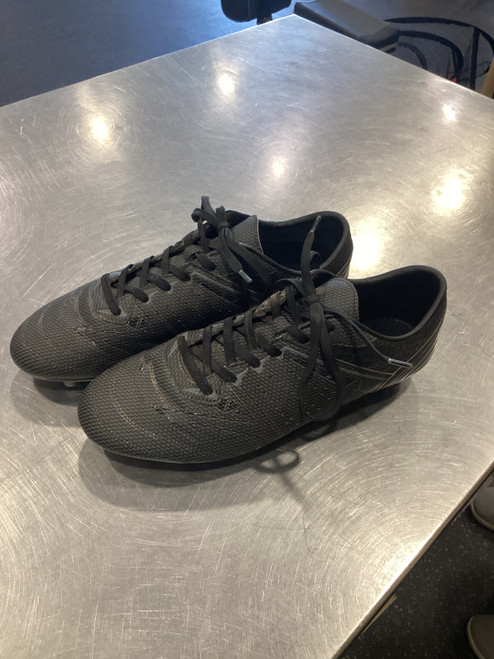 Vist Large View of Product Image Which is Used Dream Pairs Soccer Cleats Black Senior 12