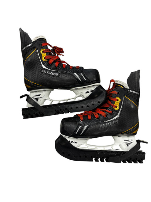 Vist Large View of Product Image Which is Used Bauer SUPREME Youth Hockey Skate Youth 13.5