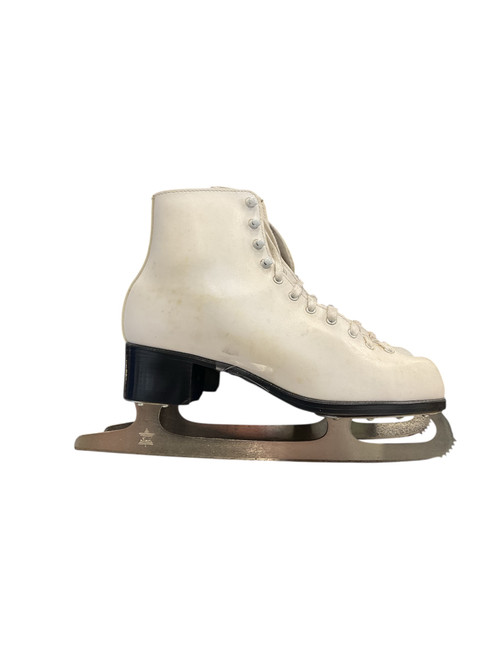 Vist Large View of Product Image Which is Used CAMEO 150 SZ 10 WomensFigure Skate White Senior 10