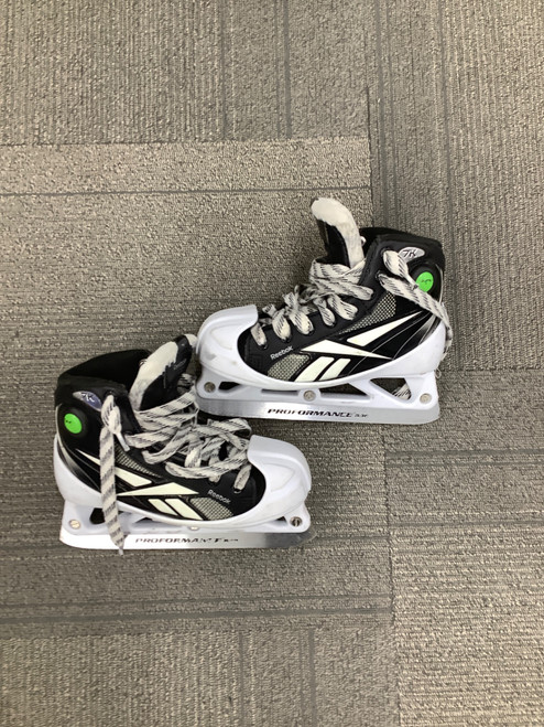 Vist Large View of Product Image Which is Used Reebok 7K Junior Goalie Skate Junior 01