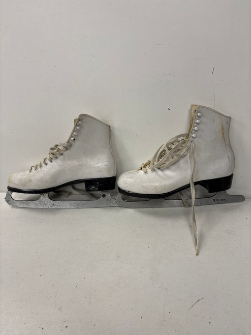 Vist Large View of Product Image Which is Used Lange CLASSIC WomensFigure Skate White Senior 10