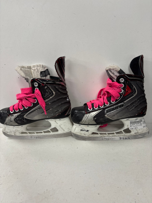 Vist Large View of Product Image Which is Used Bauer VAPOR X50 Junior Hockey Skate Junior 02.5