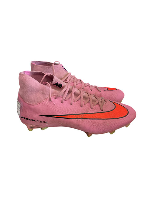Vist Large View of Product Image Which is Used Nike AIR ZOOM SZ 7.5 Soccer Cleats Pink Senior 7.5