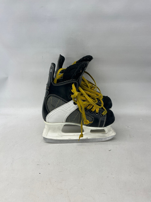 Vist Large View of Product Image Which is Used CCM INTRUDER 55 Youth Hockey Skate Youth 13.0