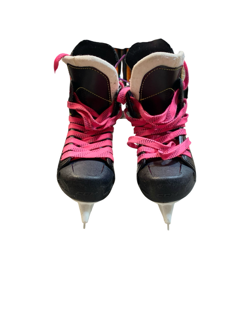 Vist Large View of Product Image Which is Used CCM 9040 TACKS Youth Hockey Skate Youth 13.0