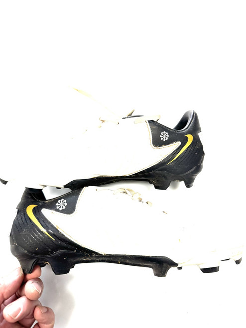 Vist Large View of Product Image Which is Used Nike Soccer Cleats White Senior 8