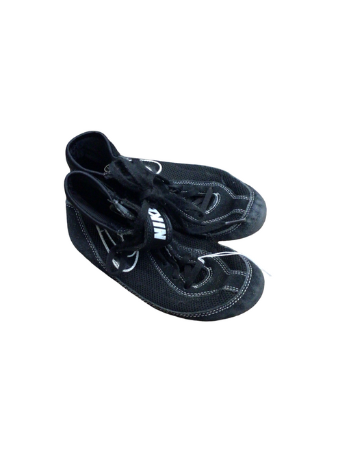 Vist Large View of Product Image Which is Used Nike Wrestling Shoes Black Junior 02.5