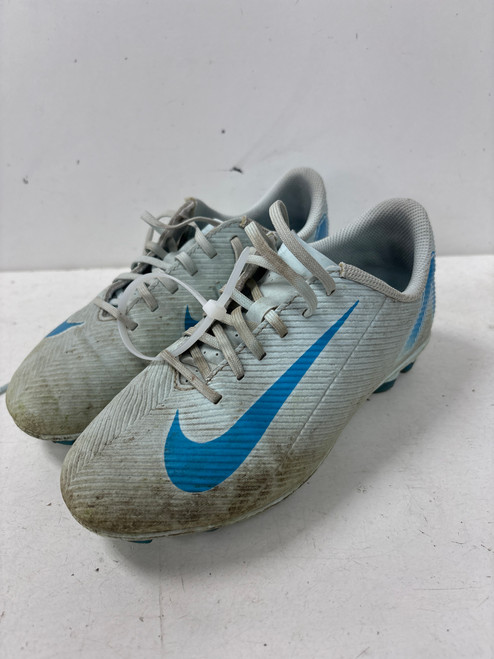 Vist Large View of Product Image Which is Used Nike MERCURIAL Soccer Cleats Grey Junior 03.5