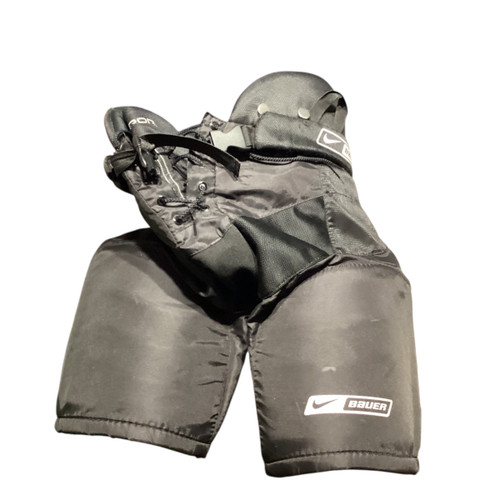 Vist Large View of Product Image Which is Used Nike AIR Junior Pant Black MD