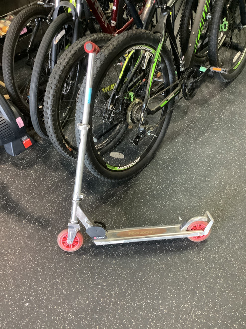 Vist Large View of Product Image Which is Used Razor 2 WHEEL SCOOTER Scooter Grey