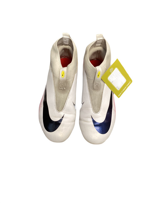 Vist Large View of Product Image Which is Used Nike Soccer Cleats White Junior 05