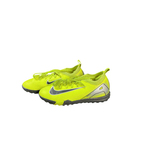 Vist Large View of Product Image Which is Used Nike Soccer Turf Shoes Yellow Junior 02