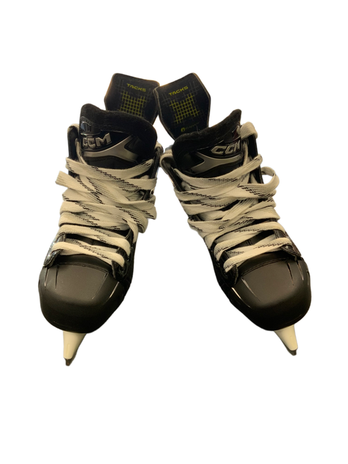 Vist Large View of Product Image Which is Used CCM TACKS XF 80 Junior Hockey Skate Junior 03