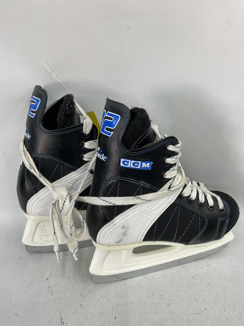 Vist Large View of Product Image Which is Used CCM RAPIDE Junior Hockey Skate Junior 01