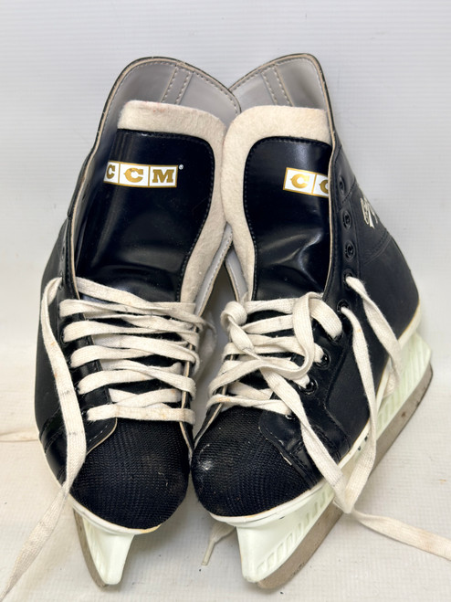 Vist Large View of Product Image Which is Used CCM CHAMPION 90 Junior Hockey Skate Junior 03