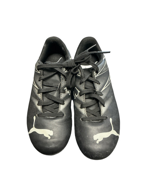 Vist Large View of Product Image Which is Used Puma Soccer Cleats Black Junior 01.5