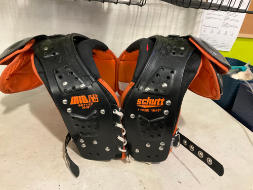 Vist Large View of Product Image Which is Used Schutt MID FLEX 3.0 FB Shoulder Pads Black LG