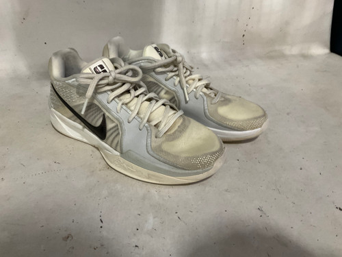 Vist Large View of Product Image Which is Used Nike Basketball Shoes W White Senior 9
