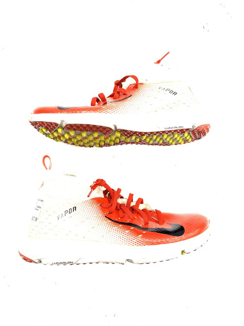 Vist Large View of Product Image Which is Used Nike Soccer Indoor Shoes Red Senior 7.5