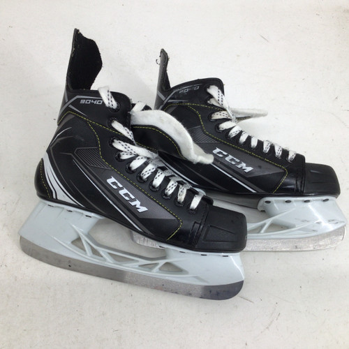Vist Large View of Product Image Which is Used CCM TACKS 9040 SR 5 HOCKEY SKATES Senior Hockey Skate Senior 5
