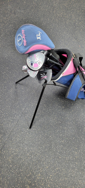 Vist Large View of Product Image Which is Used Top Flite 7PIECE Jr Club Set RH 7 Piece