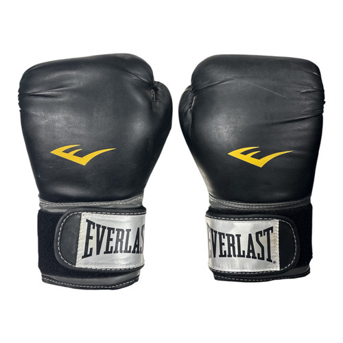 Vist Large View of Product Image Which is Used Everlast TA 14 Boxing Gloves Black M/L