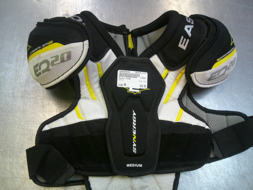 Vist Large View of Product Image Which is Used Easton EQ20 Youth Shoulder Pads MD