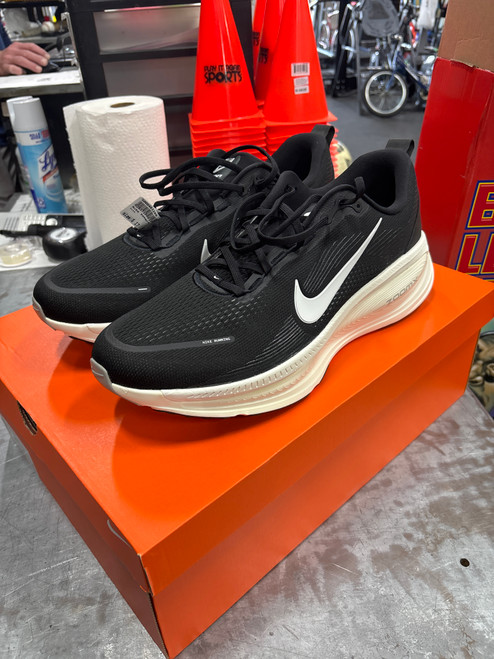 Vist Large View of Product Image Which is Used Nike Running/X-Train Shoes M Senior 17