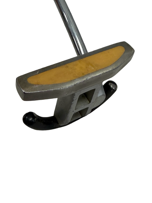 Vist Large View of Product Image Which is Used Golf Putter RH 35.5"