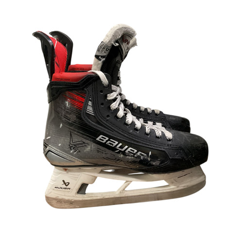 Vist Large View of Product Image Which is Used Bauer VAPOR X5 PRO Intermediate Hockey Skate Intermediate 5.5