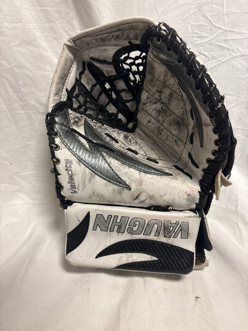 Vist Large View of Product Image Which is Used Vaughn VELOCITY Junior Goalie Catcher White