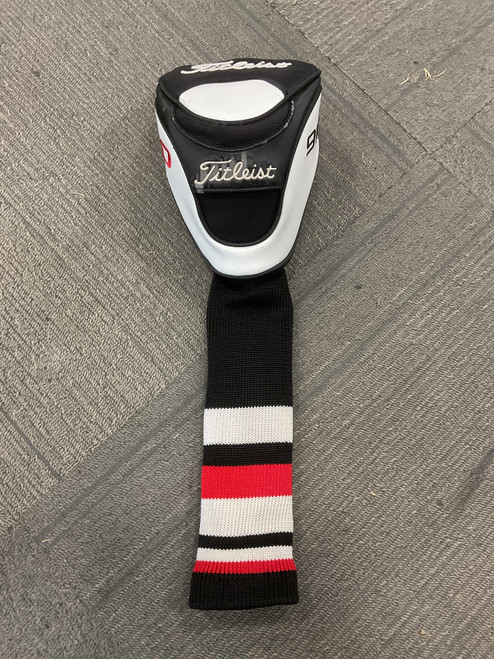 Vist Large View of Product Image Which is Used Titleist 910D Golf Accessory