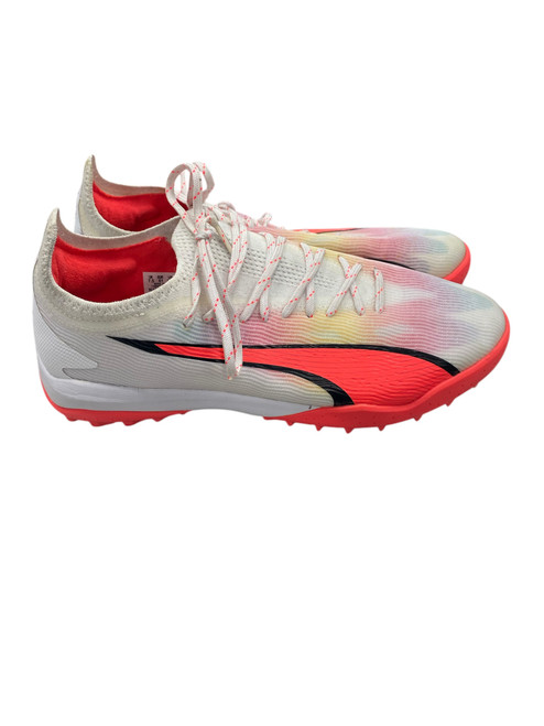 Vist Large View of Product Image Which is Used Puma Soccer Indoor Shoes White Senior 8.5