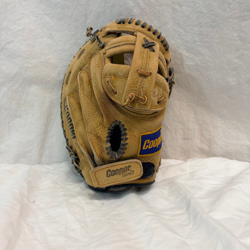 Vist Large View of Product Image Which is Used Cooper SOFTBALL SERIES RHT CATCHER GLOVE BB/SB Catchers RH Throw Brown 31"