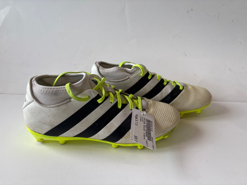 Vist Large View of Product Image Which is Used Adidas Soccer Cleats None Senior 7.5