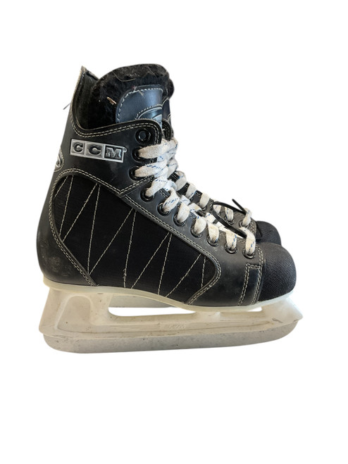 Vist Large View of Product Image Which is Used CCM POWERLINE 60 SZ 6 Intermediate Hockey Skate Intermediate 6.0