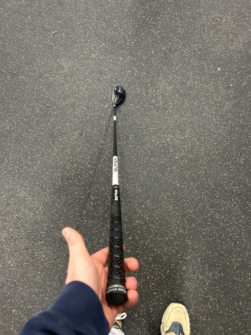 Vist Large View of Product Image Which is Used Taylormade BURNER RESCUE Mens Hybrid Club RH 3 Hybrid