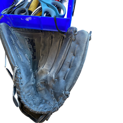 Vist Large View of Product Image Which is Used Wilson A0360 BB/SB Glove RH Throw Black 11 1/2"