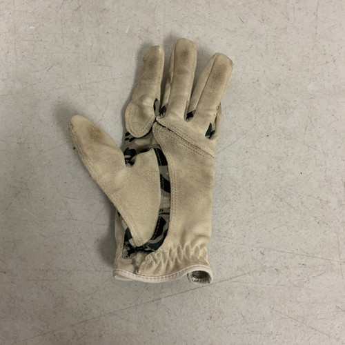 Vist Large View of Product Image Which is Used Wilson Jr Golf Glove White Fits all