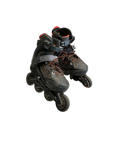 Vist Large View of Product Image Which is Used OXELO ADJ 1-4 Junior Rec Fitness Skates Black Adjustable