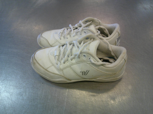 Vist Large View of Product Image Which is Used Running/X-Train Shoes Y Junior 01