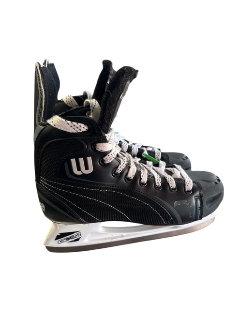Vist Large View of Product Image Which is Used WinnWell GX2 Senior Hockey Skate Senior 7