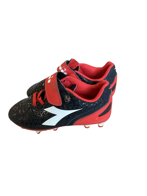 Vist Large View of Product Image Which is Used Adidas Soccer Cleats Black Youth 07.0