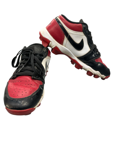 Vist Large View of Product Image Which is Used Nike AIR JORDAN BB/SB Cleats Black And Red Youth 06.0